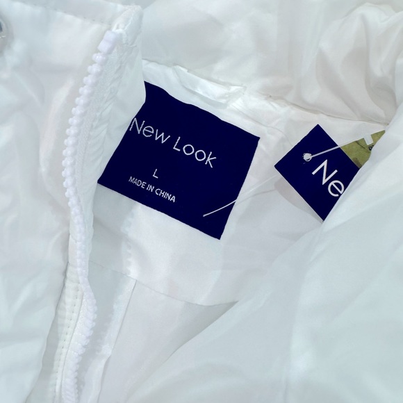 NWT New Look Puffer Short Jacket White Women’s‎ Size Large - Picture 2 of 6